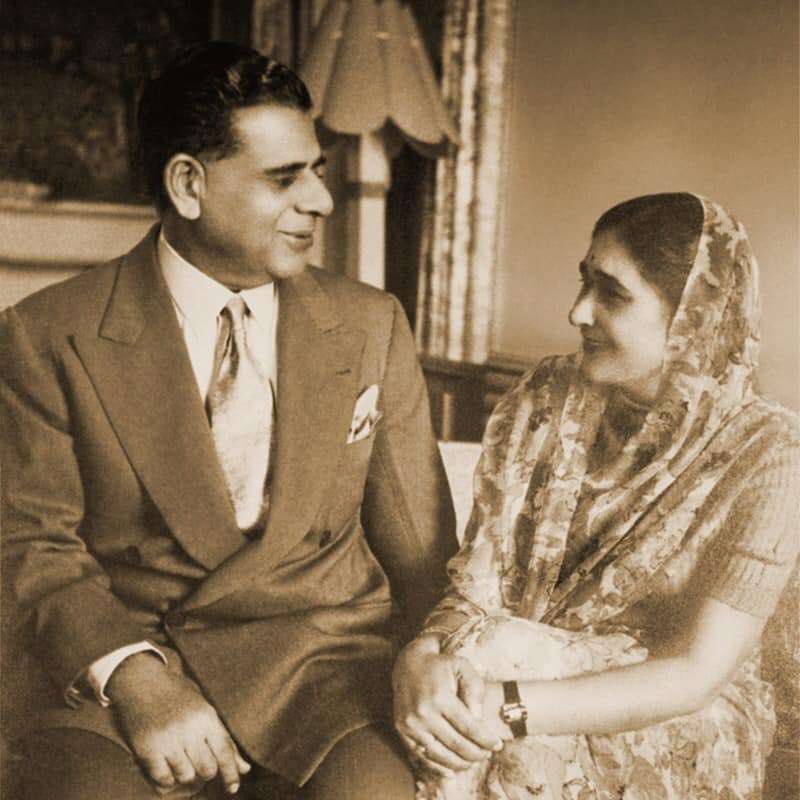 Rai Bahadur M.S. Oberoi with his wife Ishran Devi