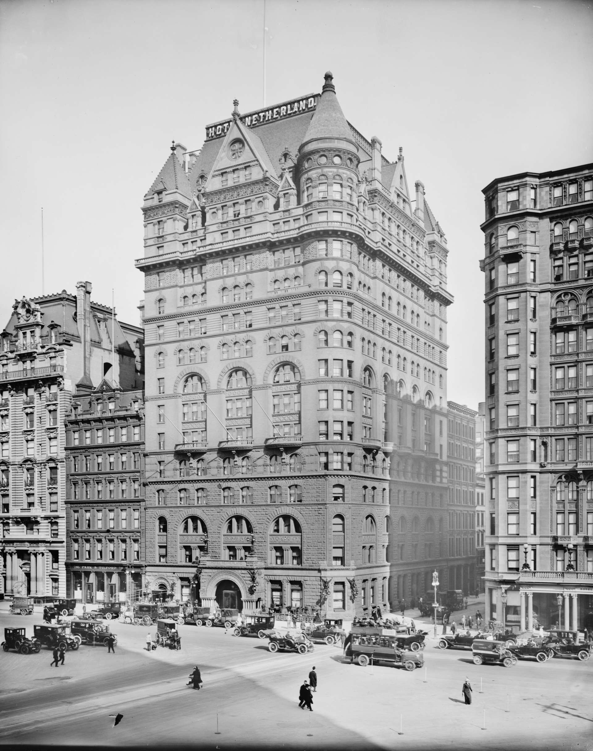 The New Netherland Hotel - the first hotel in New York built by Willam Waldorf Astor.