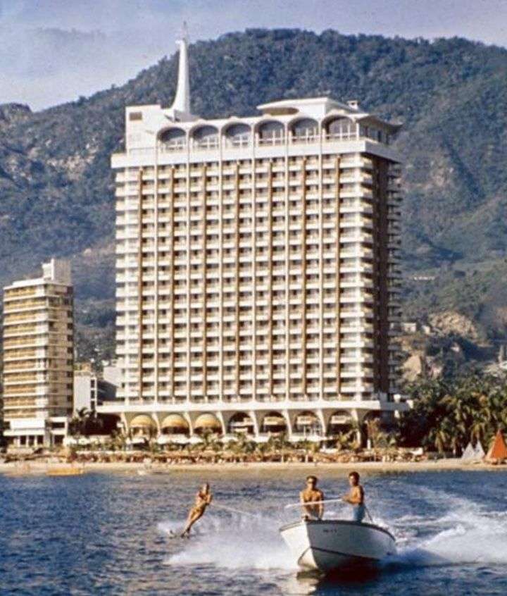 Paraiso del Pacifico in Acapulco - first hotel outside the U.S.